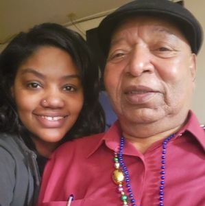 Meet your Posher, Crystal